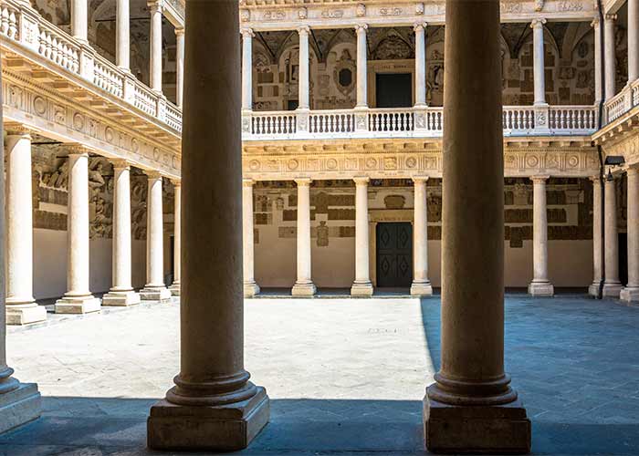 palazzo bo, cortile antico