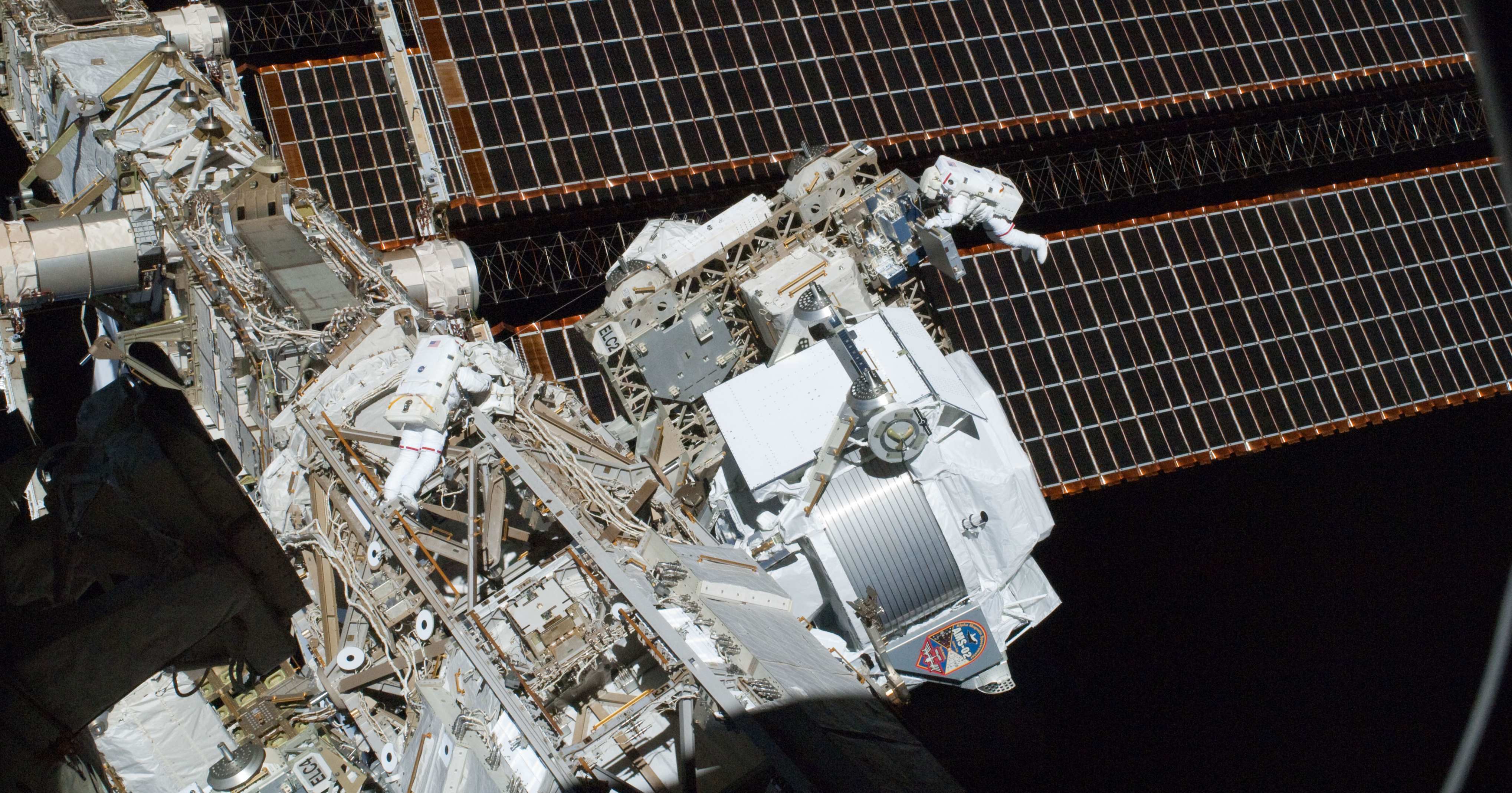 Ams-02 Ams-02