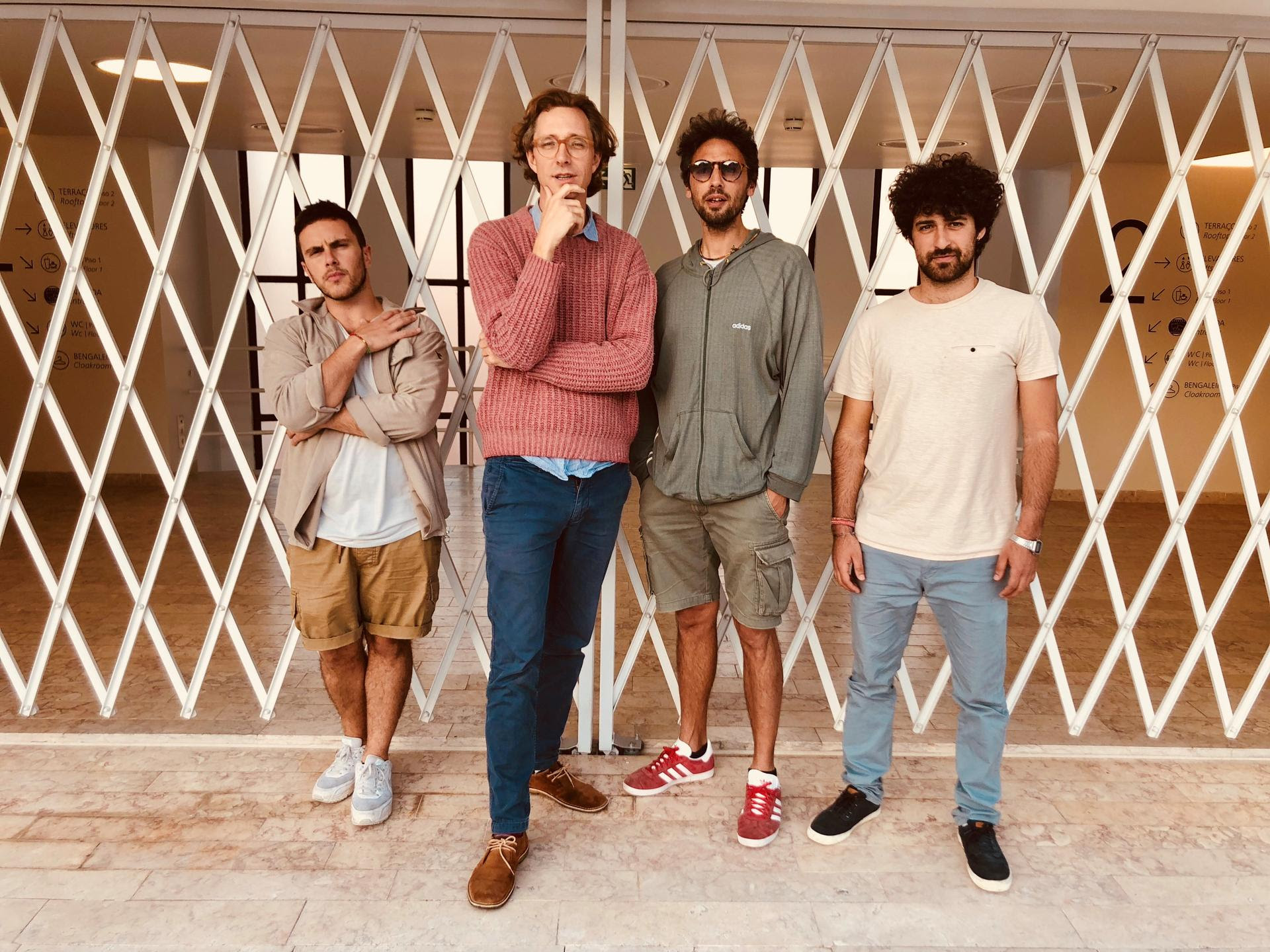 Erlend Øye & La Comitiv