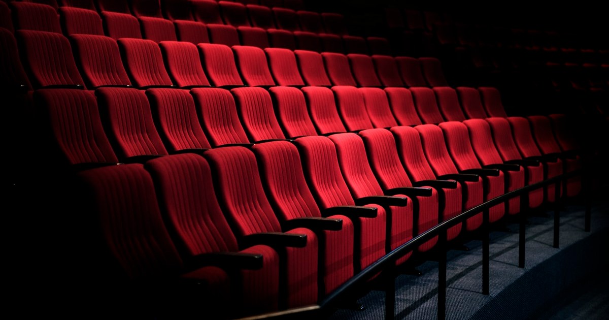 file sedie in galleria teatro