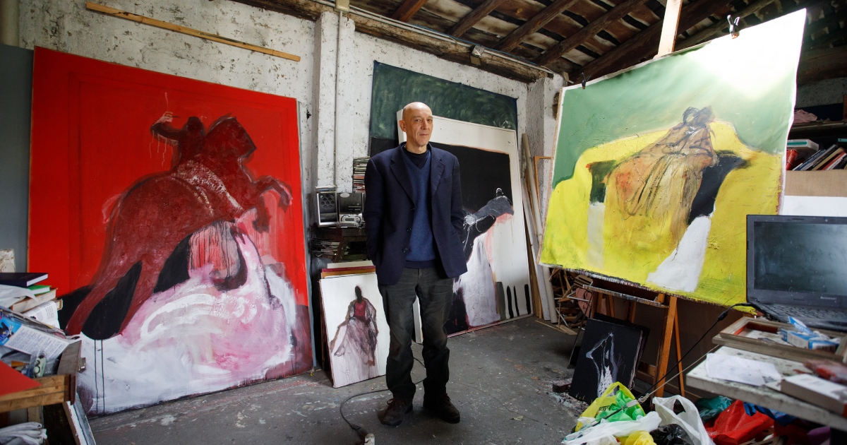 Angelo Bordiga nel suo atelier di Brescia