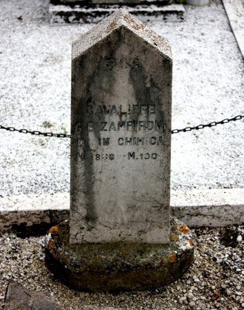 La lapide di Giovanni Battista Zampironi