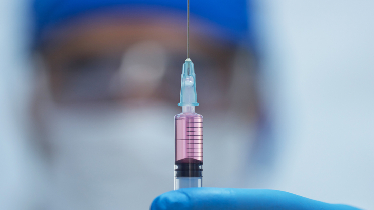 siringa per la vaccinazione