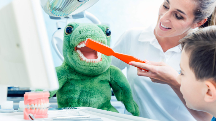 Bambino con dentista